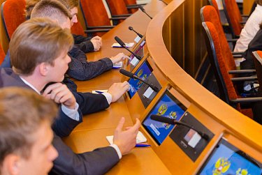 В креслах первых лиц области